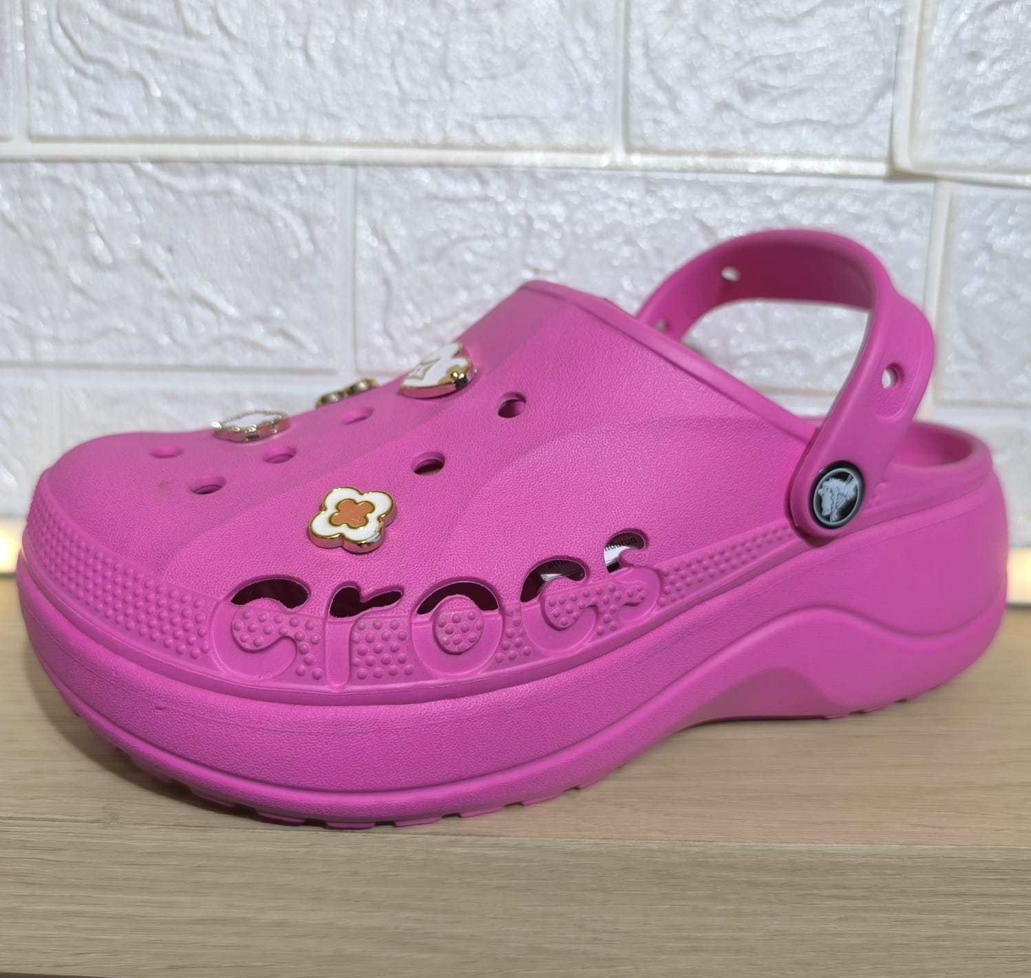 PLATFORM BAYA 5,5CM-BAYA PLATFORM 5,5CM FANTA-berkah, sehat, bahagia selalu. Senyum aja dulu