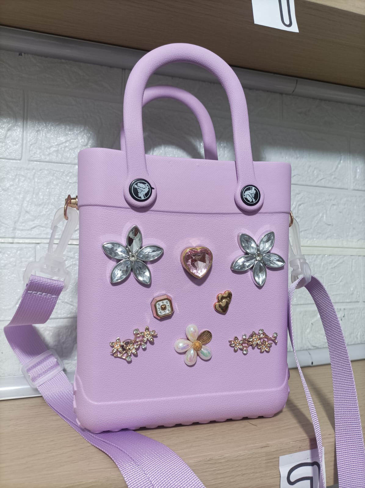TAS KOTAK KECIL CROCS-MINI BAG CROCS LILAC-berkah, sehat, bahagia selalu. Senyum aja dulu