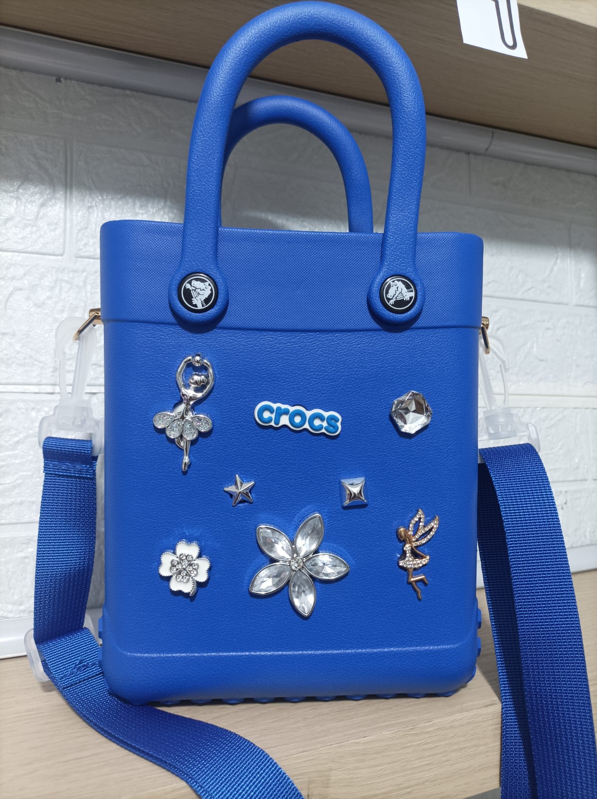 TAS KOTAK KECIL CROCS-MINI BAG CROCS DARKBLUE-berkah, sehat, bahagia selalu. Senyum aja dulu