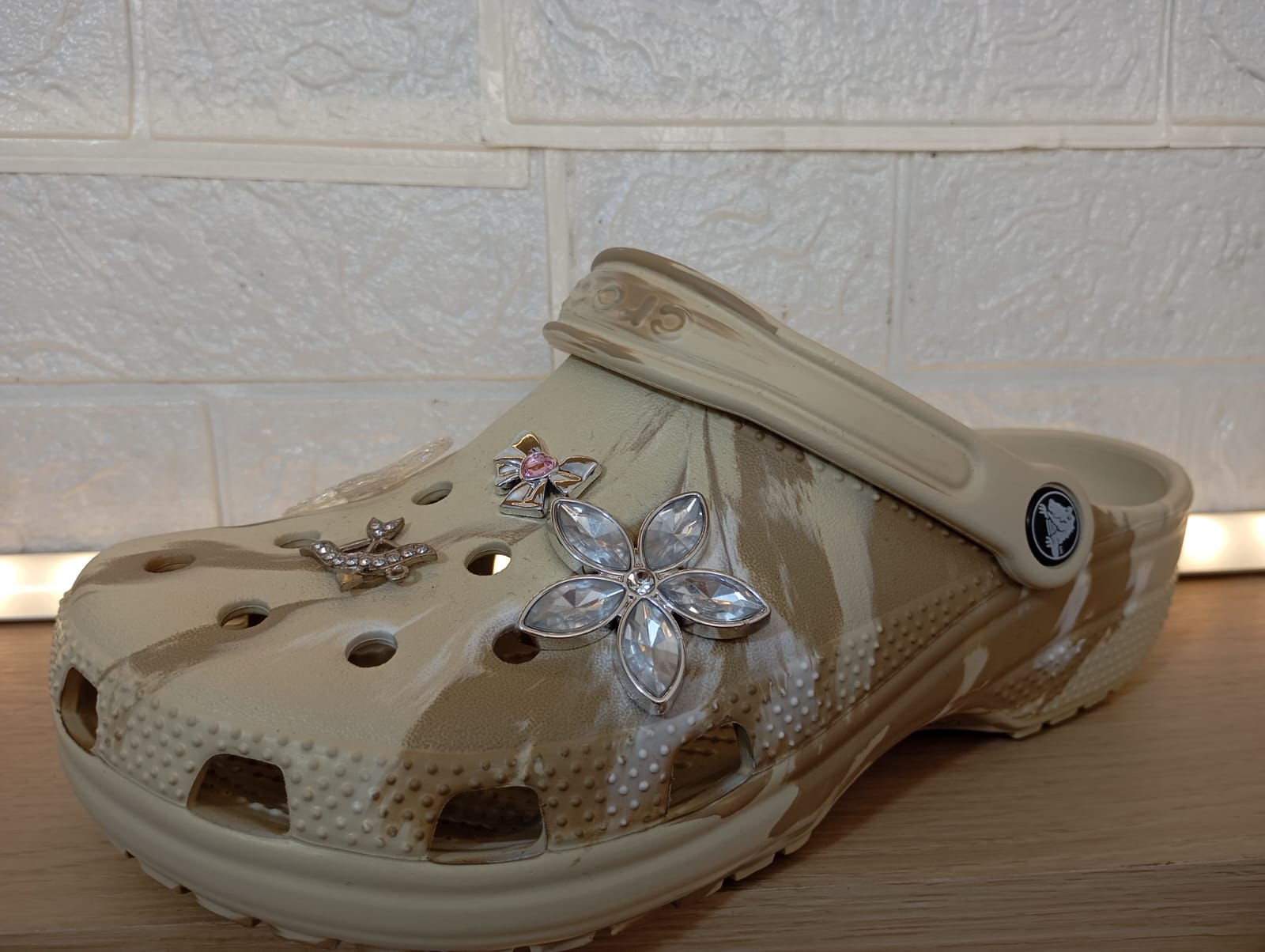 MARBLE CLOG-MARBLE  CLOG CREAM M4-M11-berkah, sehat, bahagia selalu. Senyum aja dulu