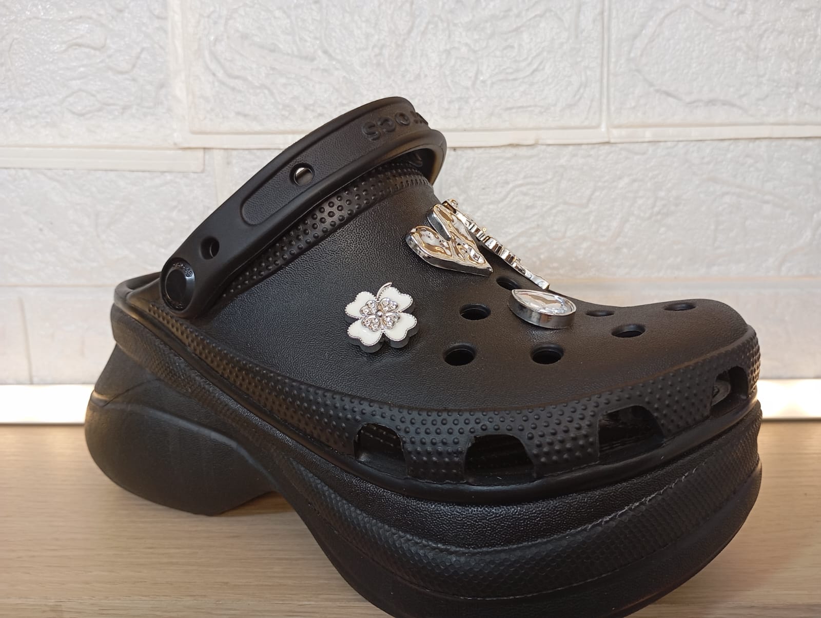 BAE CLOG -BAE  CLOG BLACK W5-W9 -berkah, sehat, bahagia selalu. Senyum aja dulu