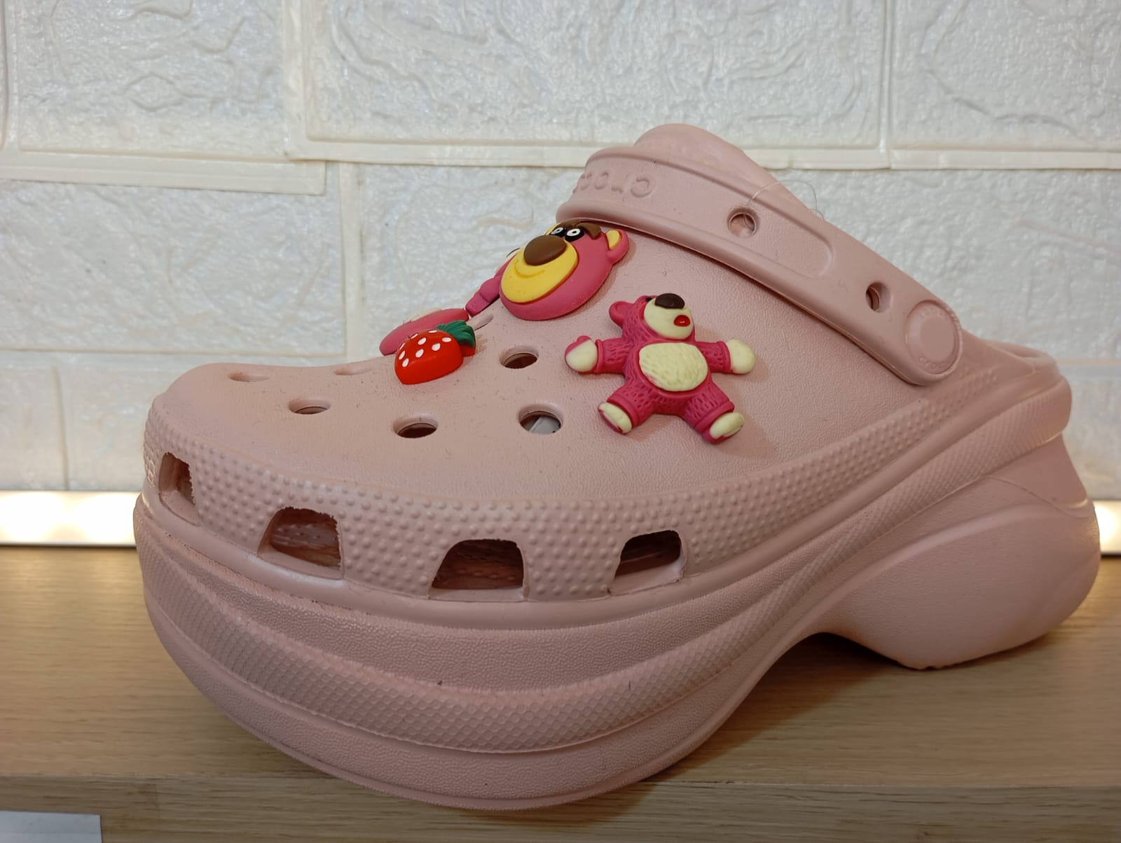 BAE CLOG -BAE CLOG DUSTYPINK-berkah, sehat, bahagia selalu. Senyum aja dulu