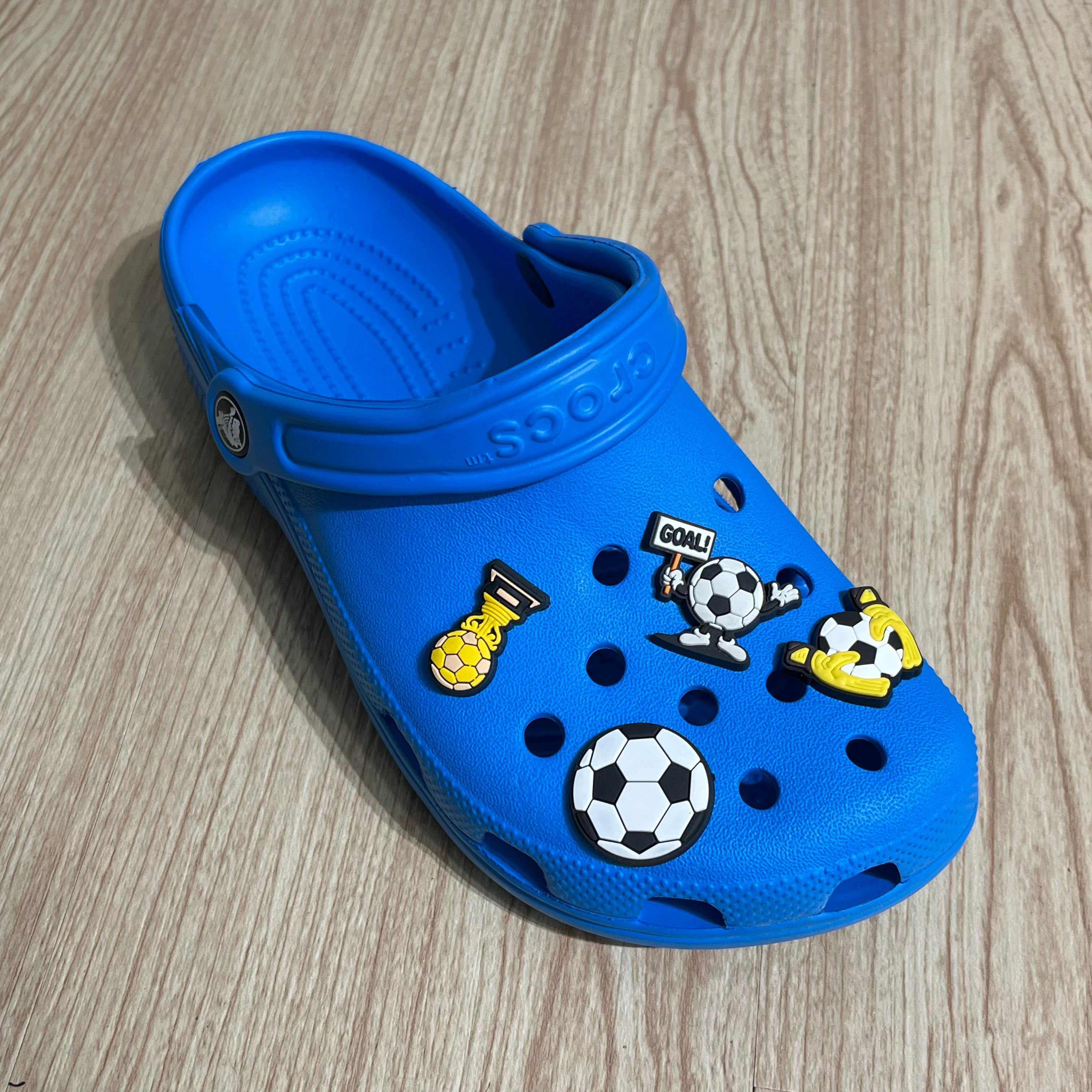 CROCS FLAT-FLAT BIRU BCA M4-M11-berkah, sehat, bahagia selalu. Senyum aja dulu