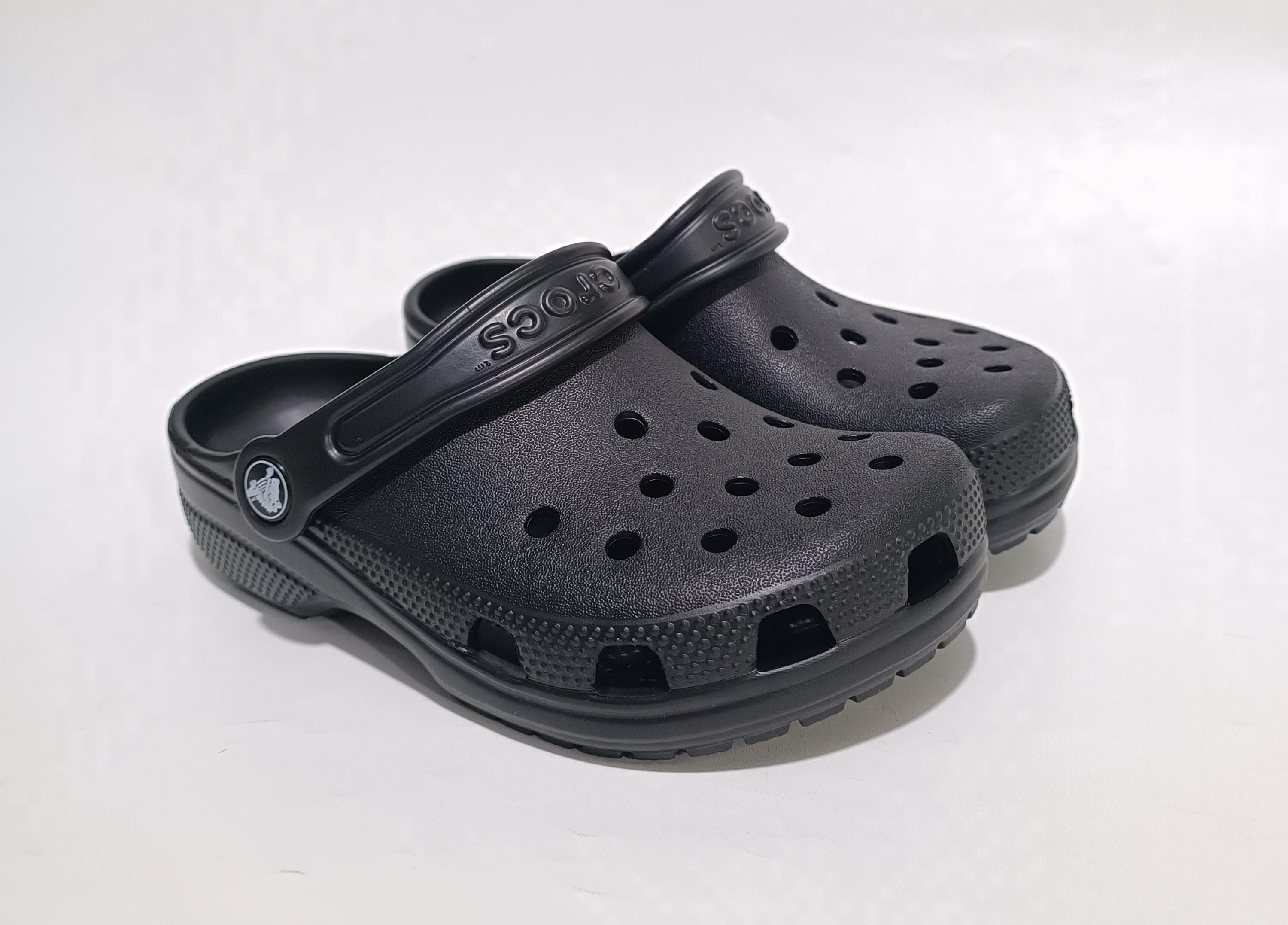 SANDAL ANAK-KIDS FLAT BLACK  C8-J3-berkah, sehat, bahagia selalu. Senyum aja dulu