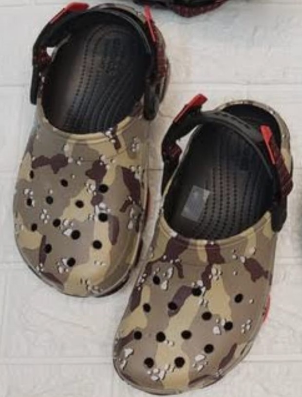 ALL TERRAIN CLOG-ALL TERRAIN MOTIF BROWN M4-M11-berkah, sehat, bahagia selalu. Senyum aja dulu