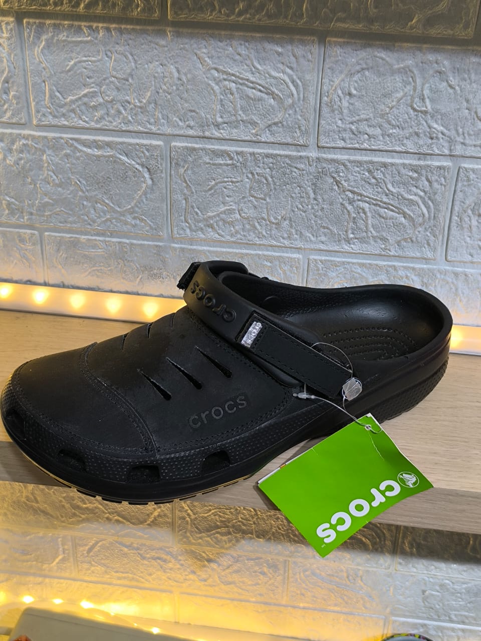 YUKON-YUKON LEATHER BLACK M7-M11-berkah, sehat, bahagia selalu. Senyum aja dulu