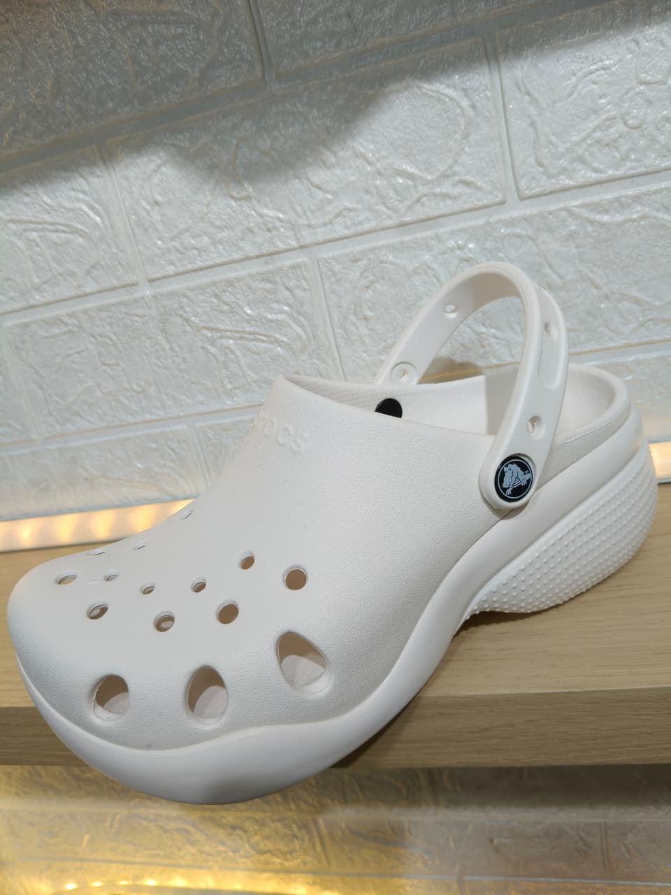 AURA CLOG-AURA CLOG WHITE M3-M7-berkah, sehat, bahagia selalu. Senyum aja dulu